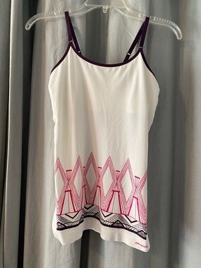 Patagonia Moisture-Wicking Tank w/Built-In Shelf Bra, Women’s Size Medium